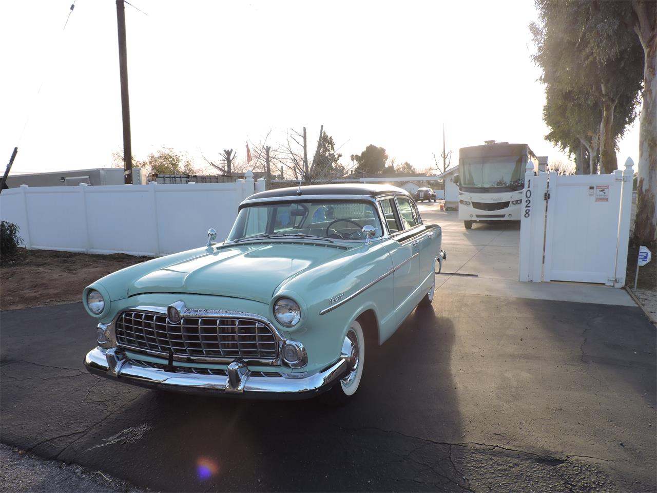 Hudson-Hornet-custom-1955-blue-white-19