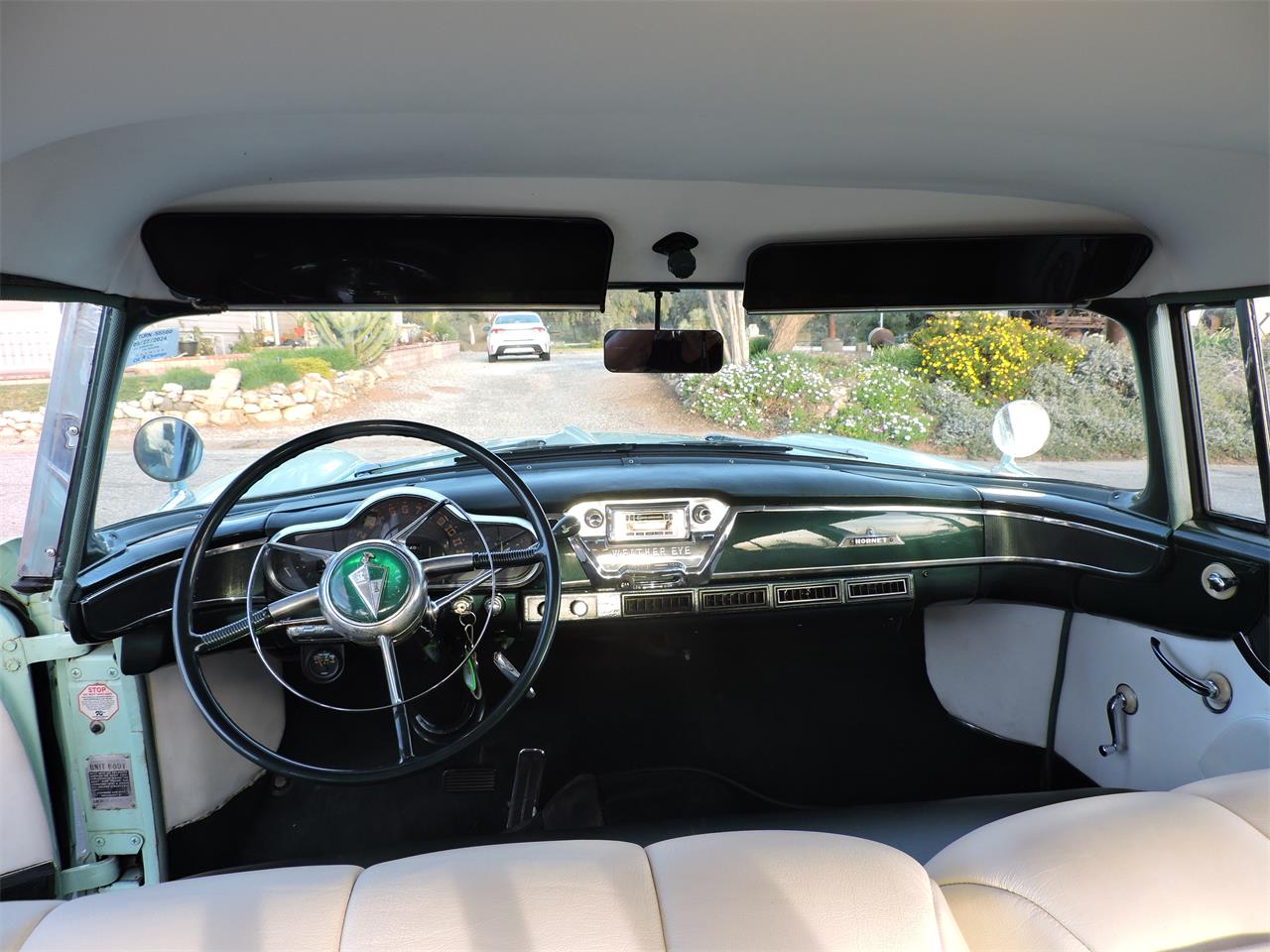 Hudson-Hornet-custom-1955-blue-white-3