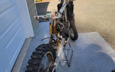 Husqvarna-1982-white-5