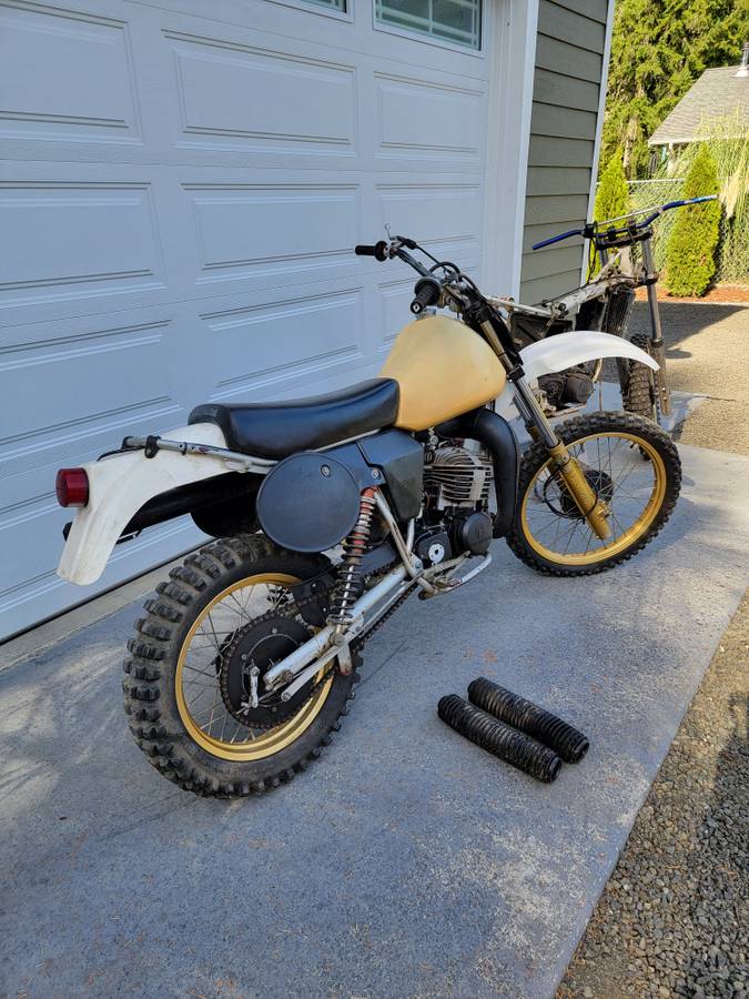 Husqvarna-1982-white