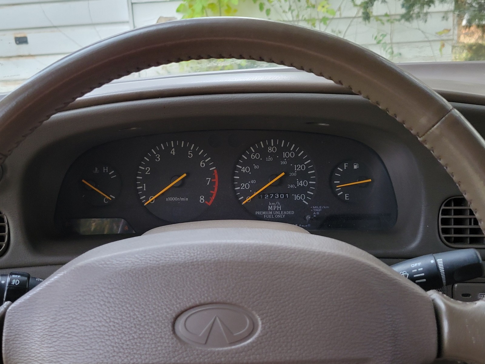 Infiniti-Q45-1996-10