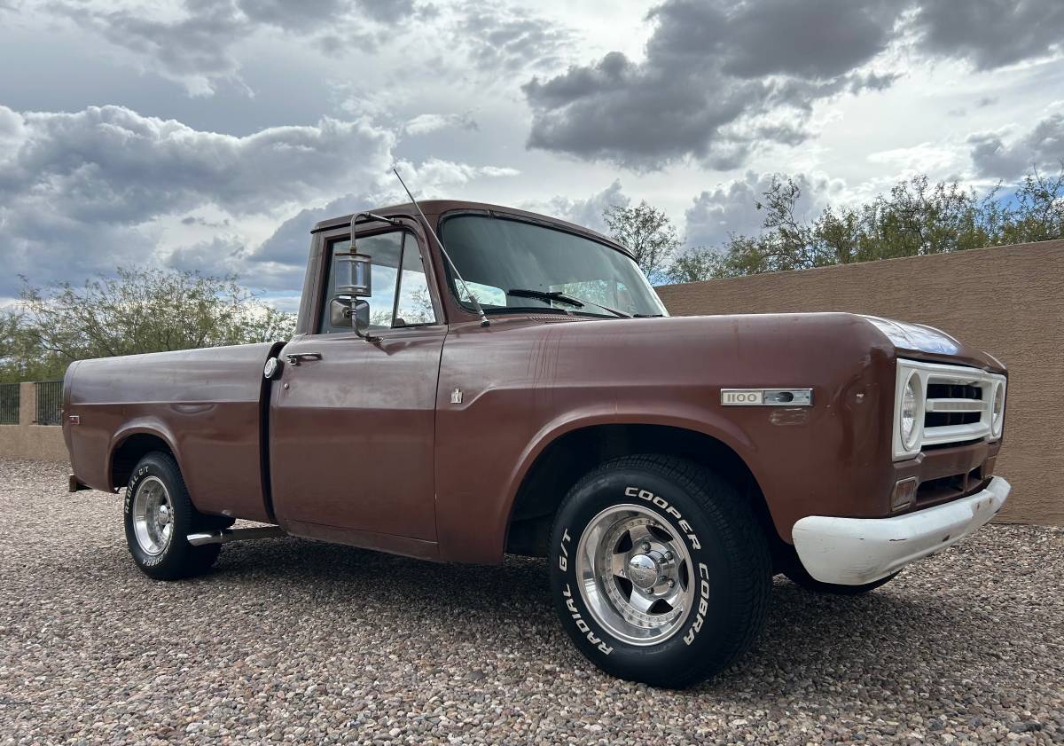 International-1100d-1969-brown-4