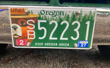 International-1210-camper-special-1973-green-21