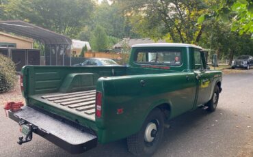 International-1210-camper-special-1973-green-3