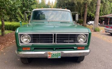 International-1210-camper-special-1973-green-6