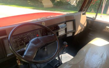 International-4600-diesel-1990-red-14