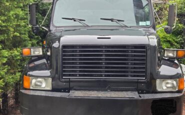 International-4700-diesel-1993-black