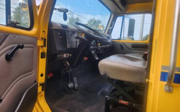 International-4700-diesel-1995-yellow-11