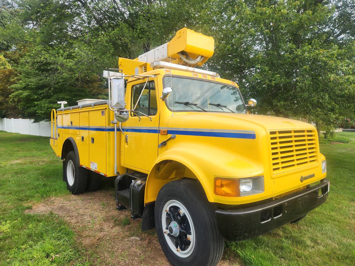 International-4700-diesel-1995-yellow-18