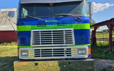 International-9700-diesel-1989-blue-14