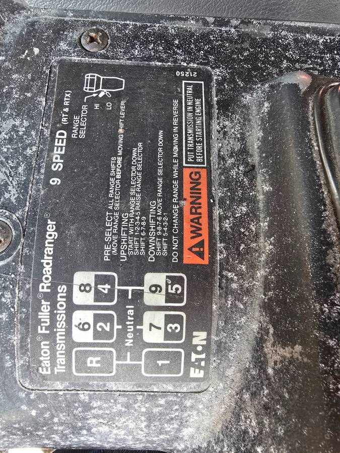 International-9700-diesel-1989-blue-6