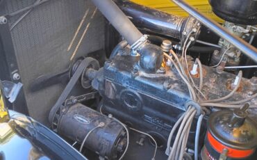 International-Harvester-12-Ton-Pickup-1940-Standard-Cab-Pickup-15