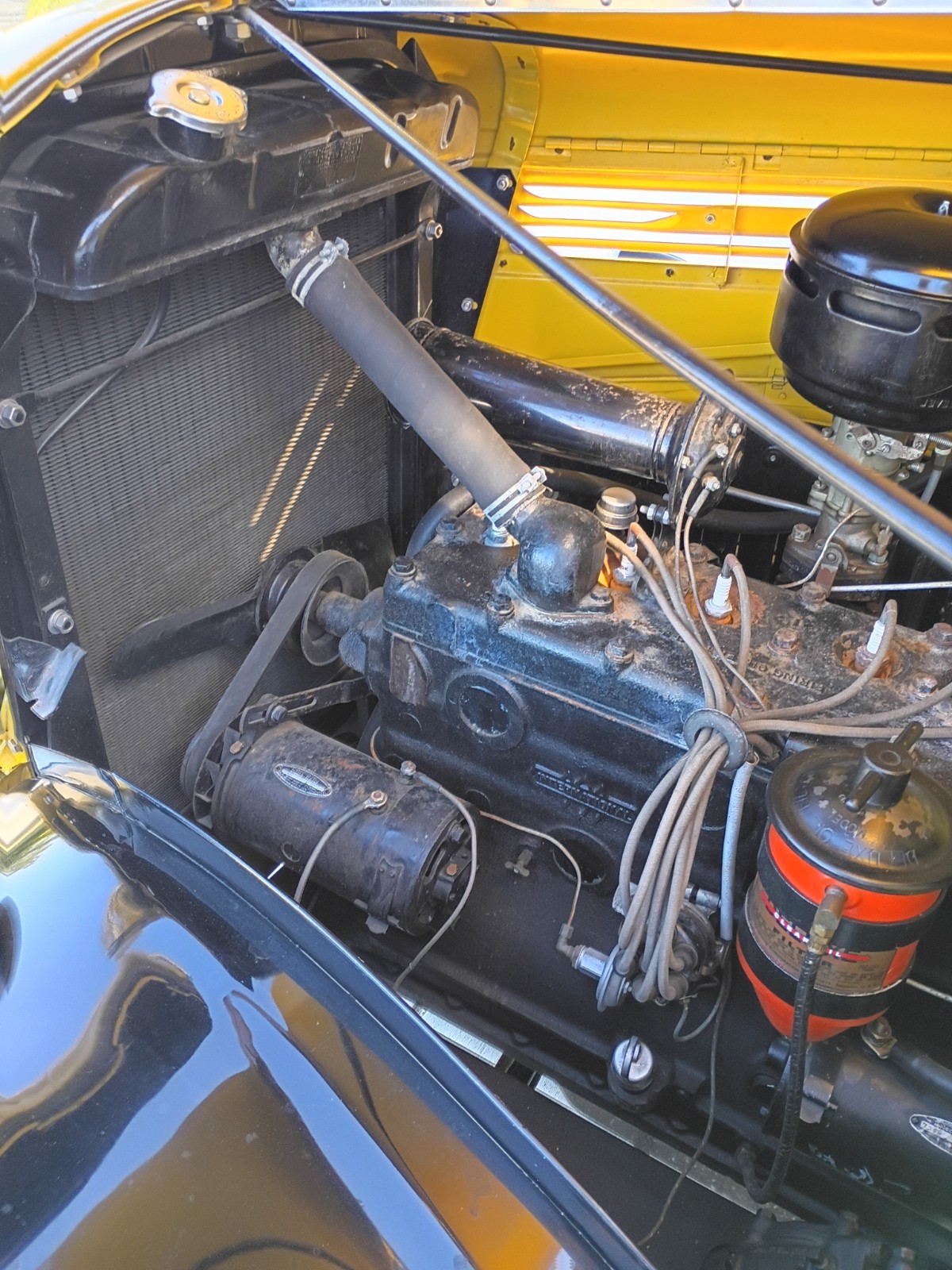 International-Harvester-12-Ton-Pickup-1940-Standard-Cab-Pickup-15