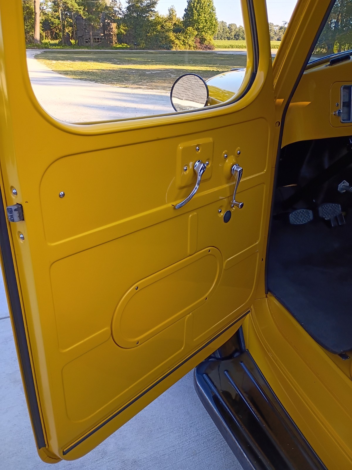 International-Harvester-12-Ton-Pickup-1940-Standard-Cab-Pickup-19