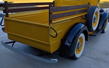 International-Harvester-12-Ton-Pickup-1940-Standard-Cab-Pickup-5