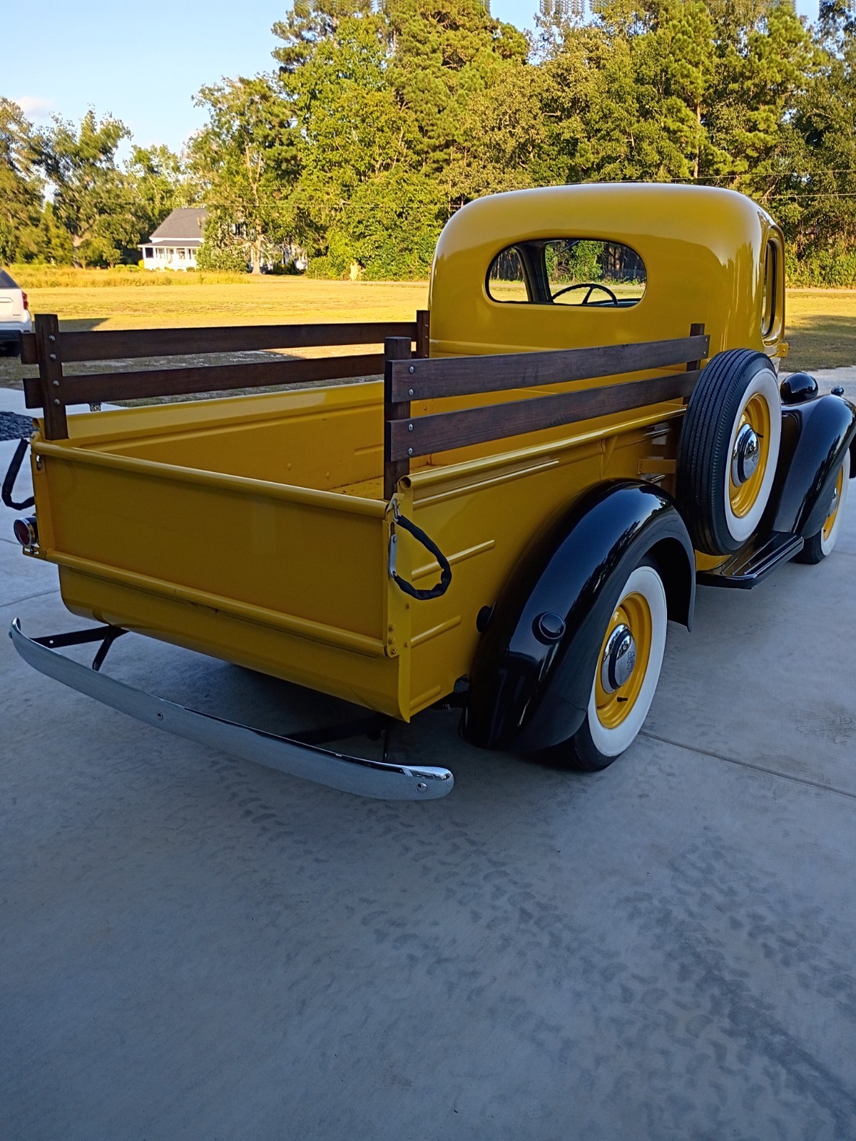 International-Harvester-12-Ton-Pickup-1940-Standard-Cab-Pickup-5