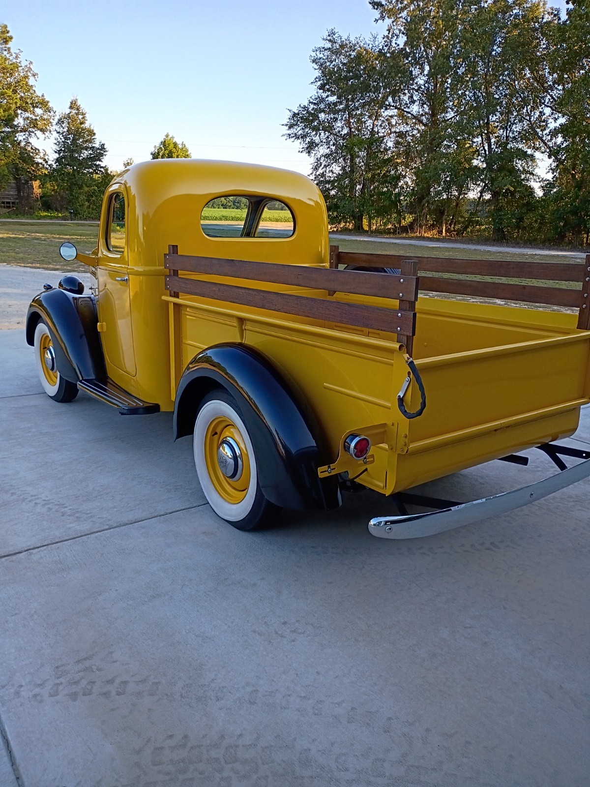 International-Harvester-12-Ton-Pickup-1940-Standard-Cab-Pickup-7
