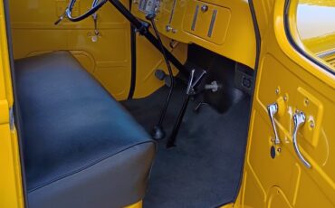 International-Harvester-12-Ton-Pickup-1940-Standard-Cab-Pickup-9