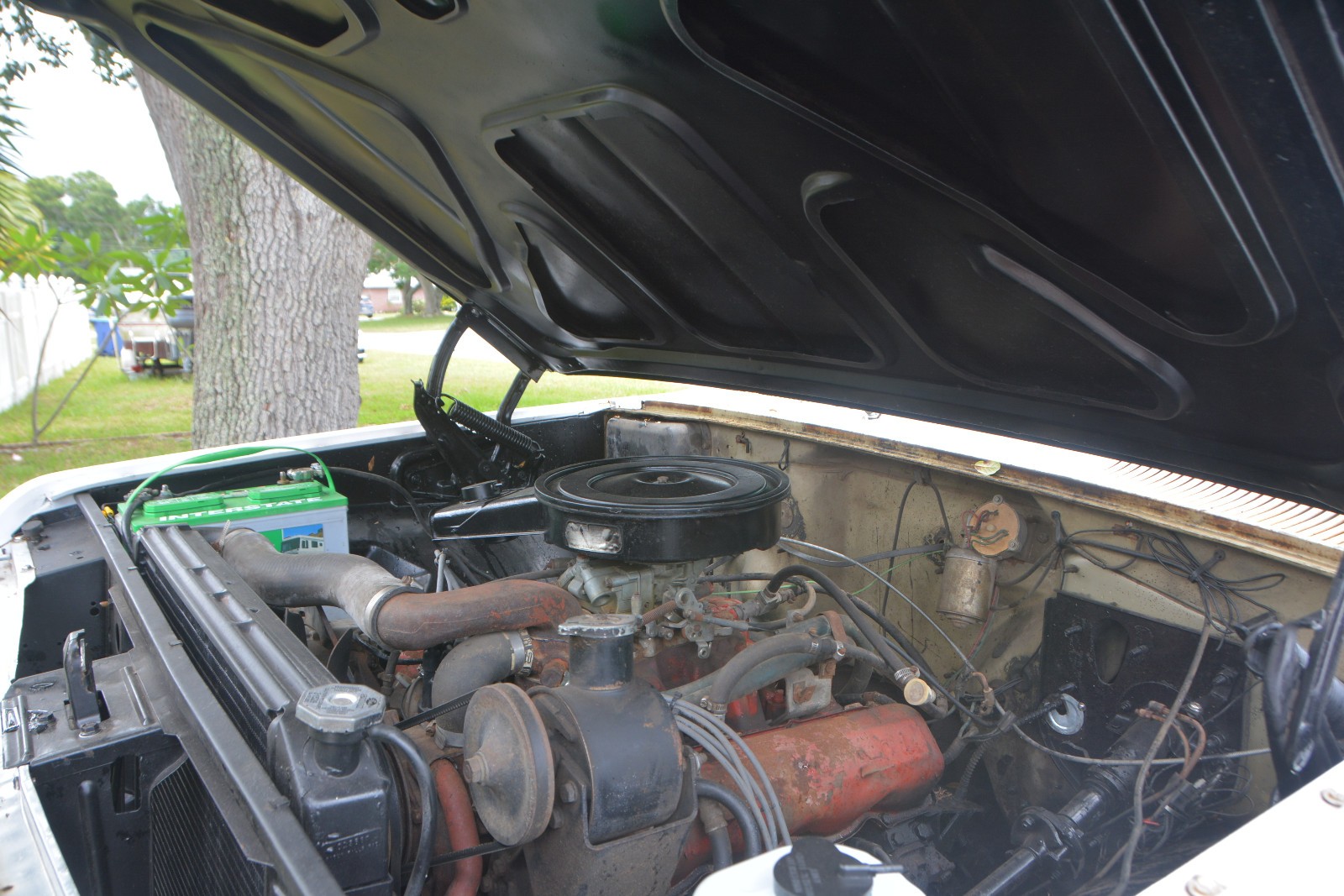 International-Harvester-12-Ton-Pickup-1973-Cab-Chassis-1