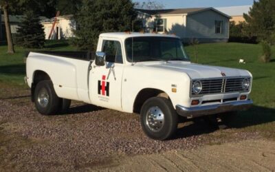 International Harvester 1/2 Ton Pickup 1973 Cab & Chassis