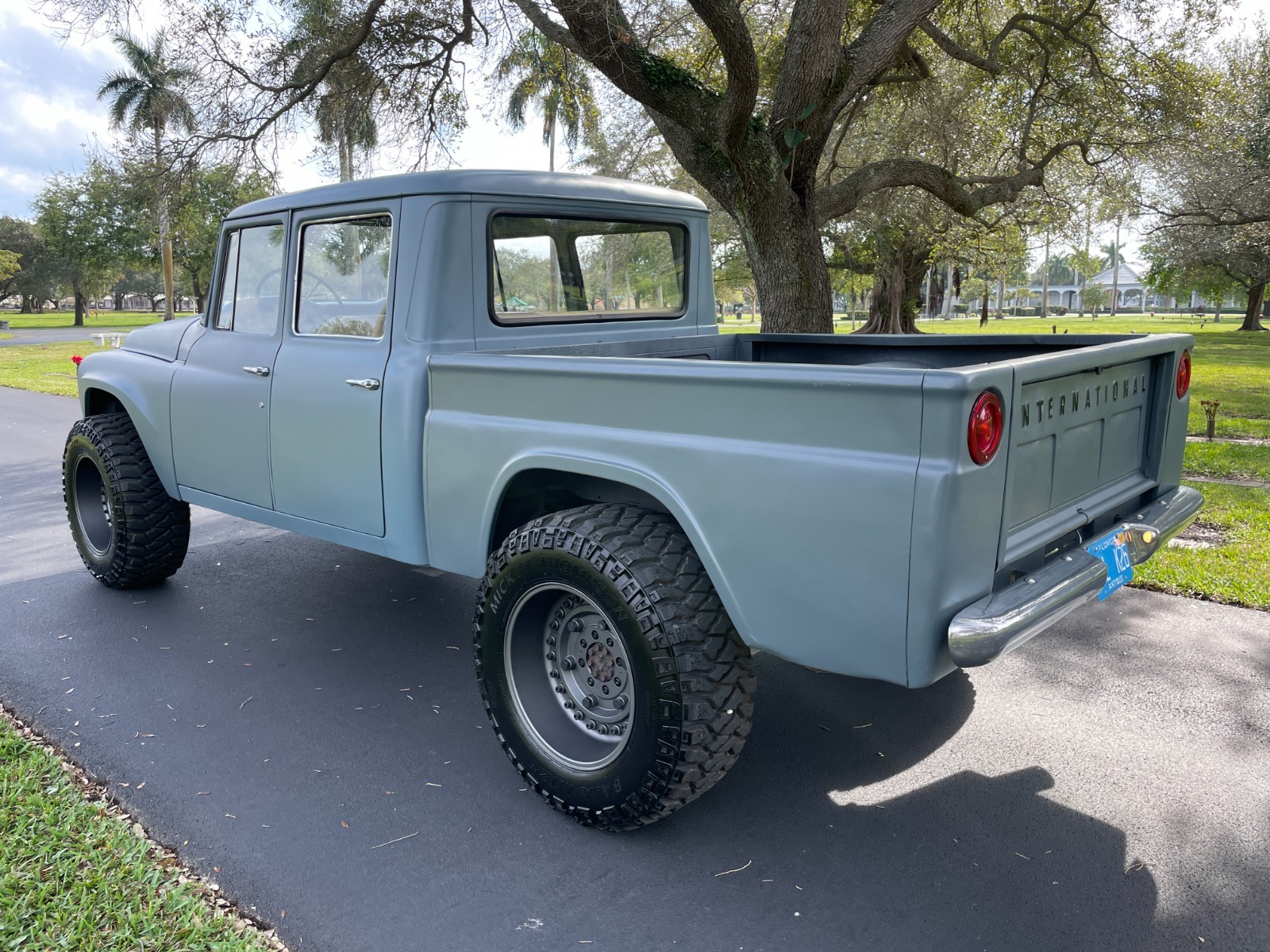 International-Harvester-1200C-1966-Crew-Cab-Pickup-5