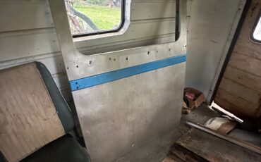 International-Harvester-Metro-1960-Standard-Passenger-Van-5