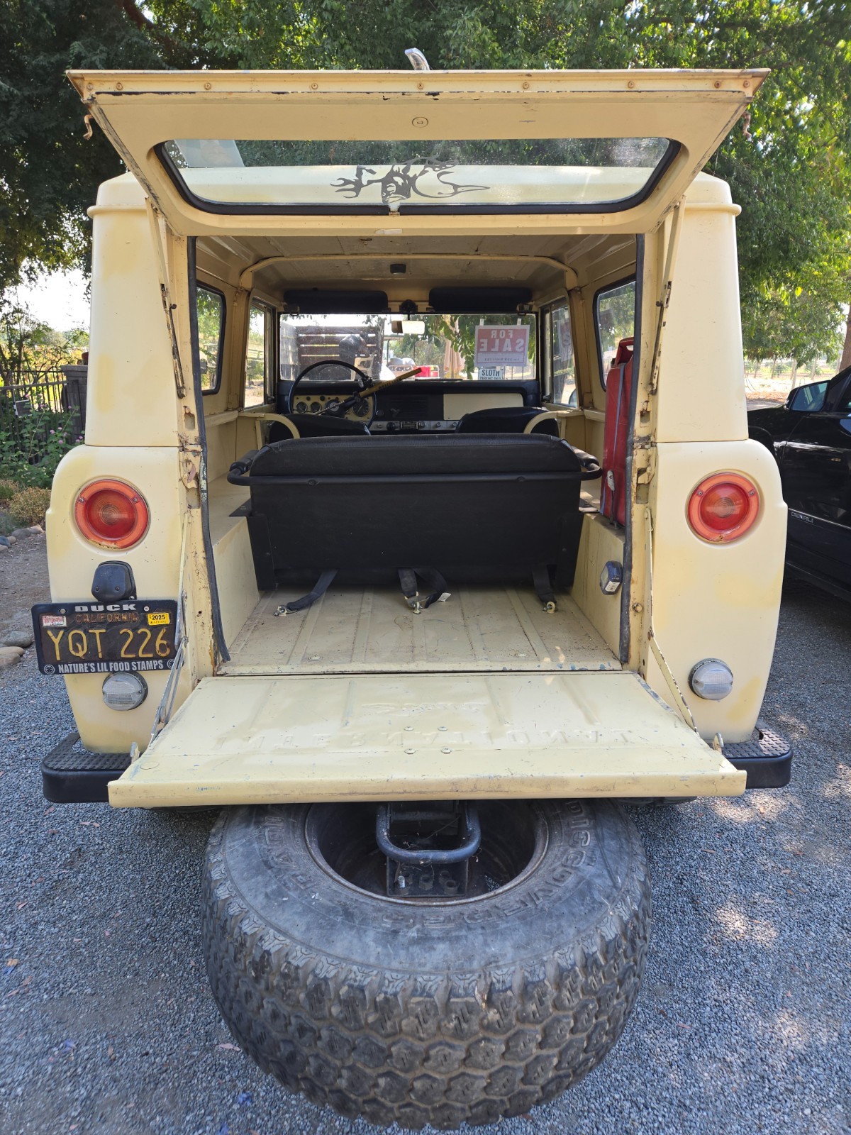 International-Harvester-Scout-1969-SUV-4