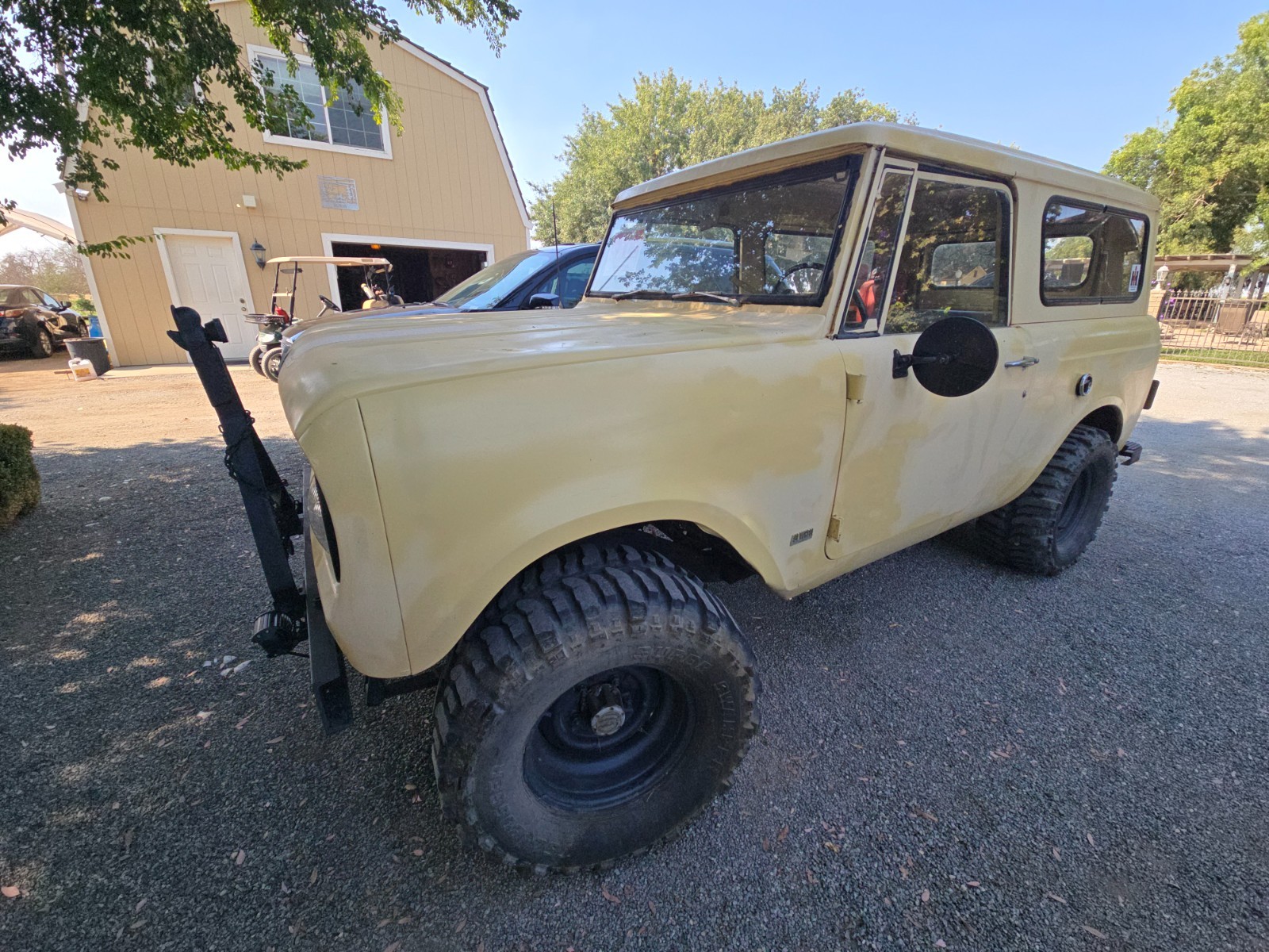 International-Harvester-Scout-1969-SUV-8