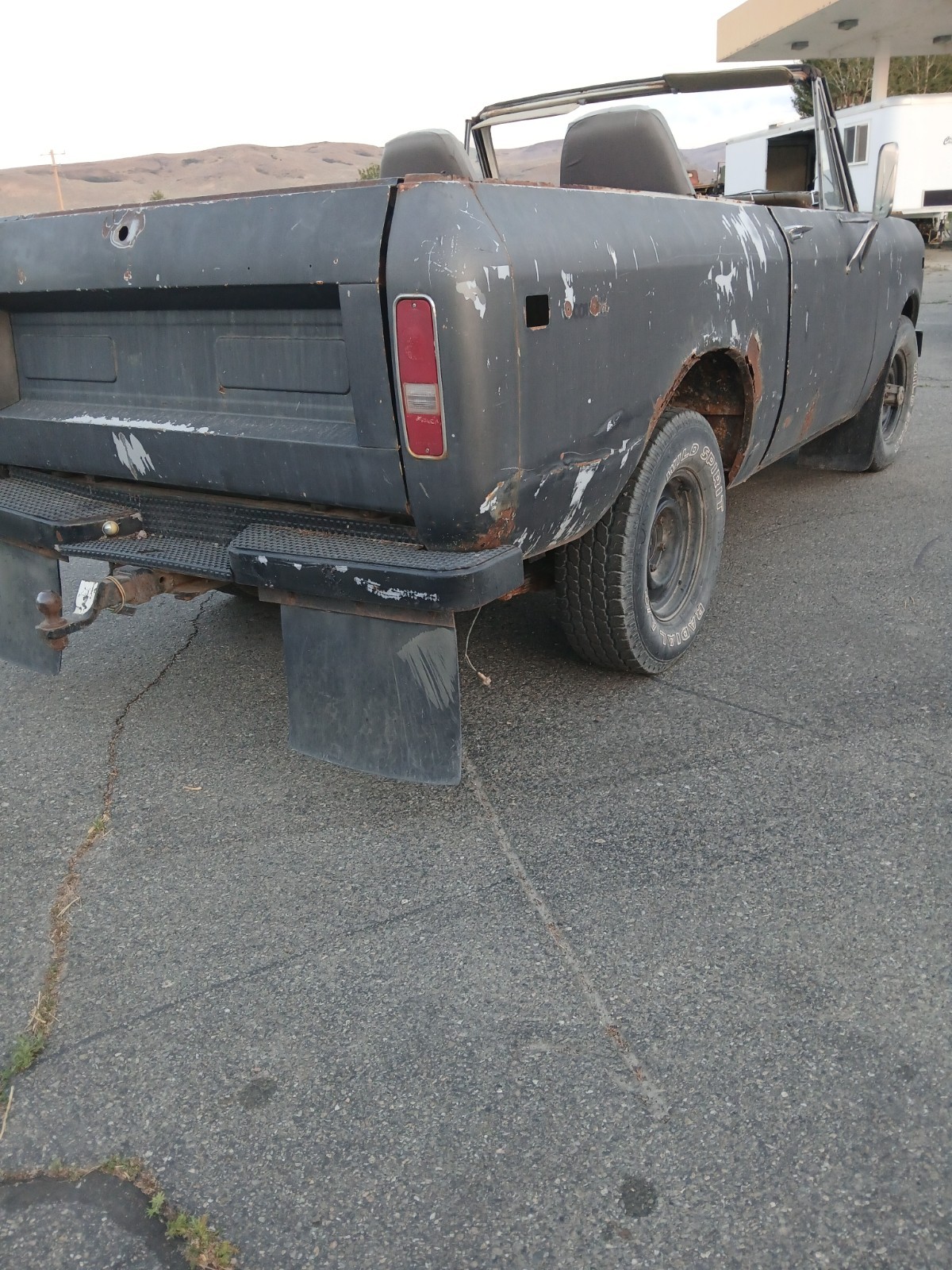 International-Harvester-Scout-1974-SUV-2