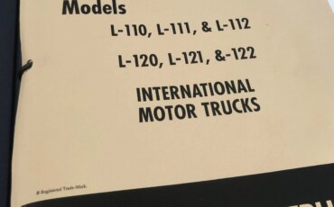 International-Harvester-l110-1951-Blue-Black-12