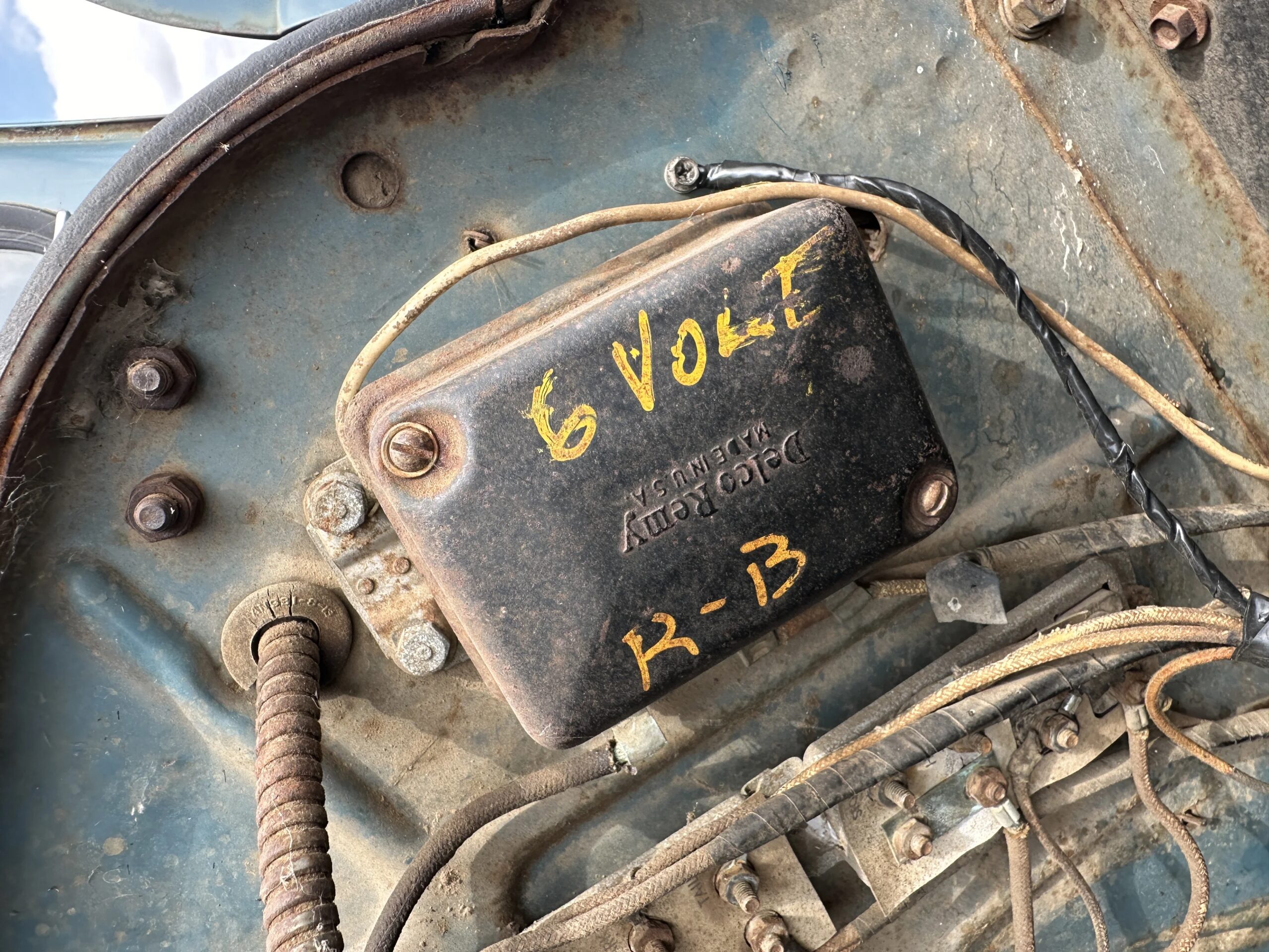 International-Harvester-l110-1951-Blue-Black-17
