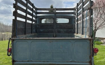 International-Harvester-l110-1951-Blue-Black-6