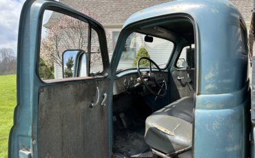 International-Harvester-l110-1951-Blue-Black-7