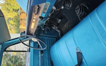 International-Harvester-pickup-1970-Blue-Blue-10