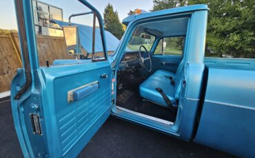 International-Harvester-pickup-1970-Blue-Blue-13
