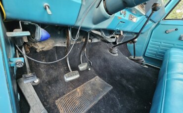 International-Harvester-pickup-1970-Blue-Blue-14
