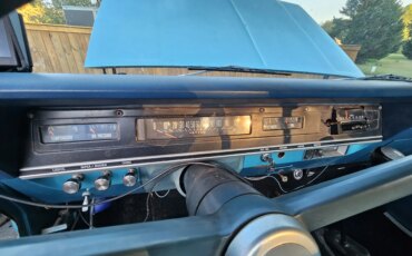 International-Harvester-pickup-1970-Blue-Blue-20