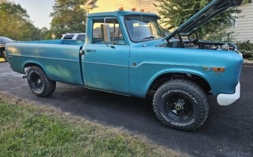 International-Harvester-pickup-1970-Blue-Blue-7