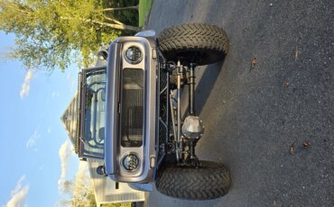 International-Harvester-scout-1963-Gray-Black-2