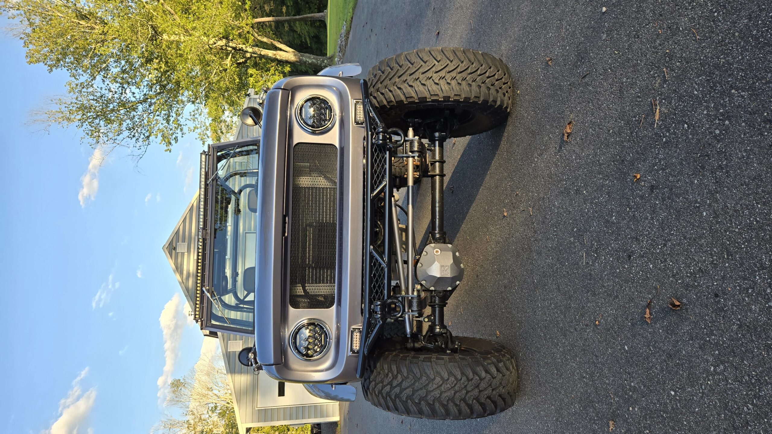 International-Harvester-scout-1963-Gray-Black-2