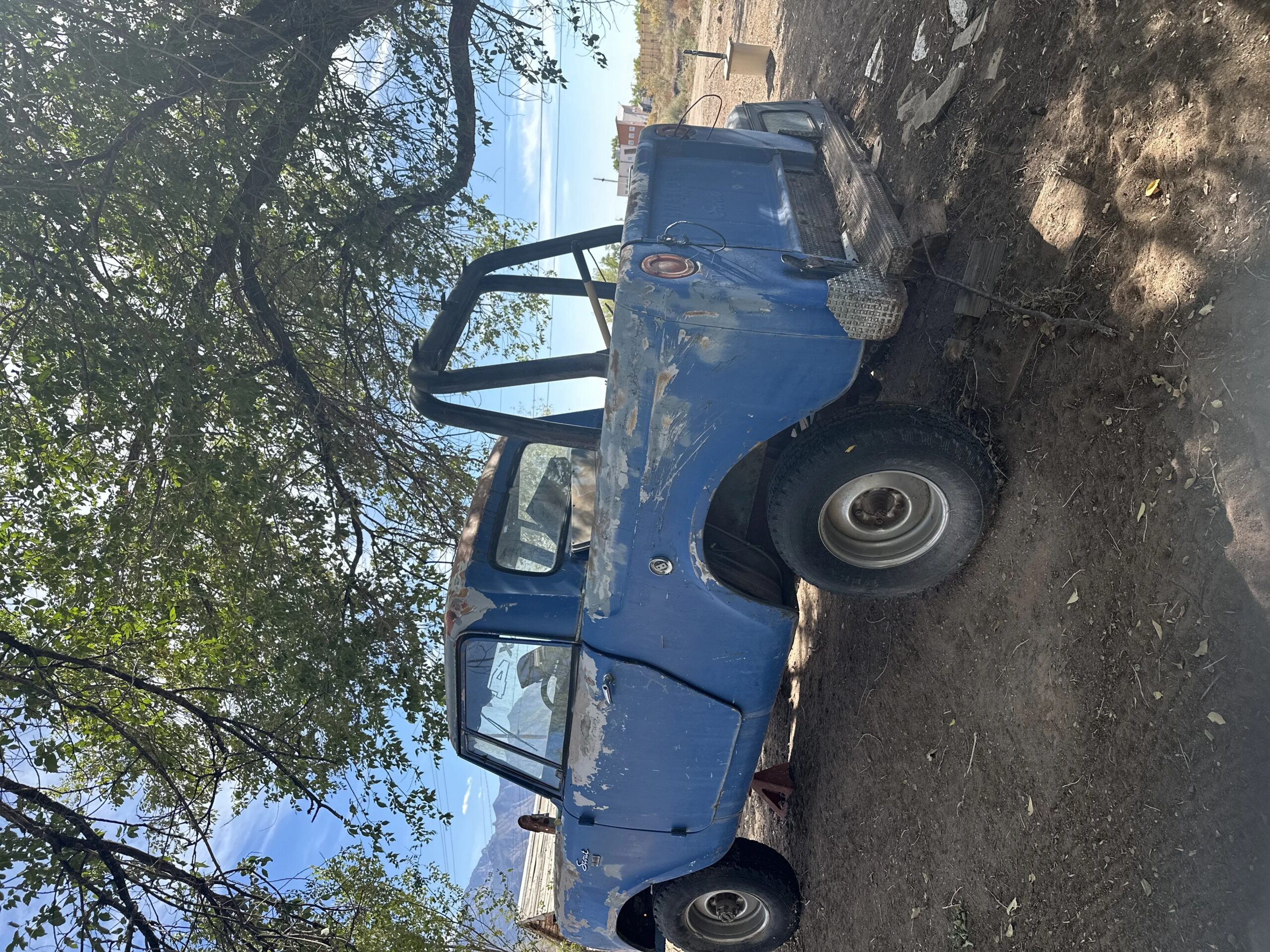 International-Harvester-scout-1964-Blue-2