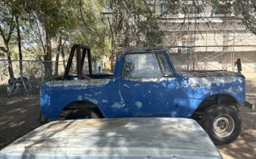 International-Harvester-scout-1964-Blue-3