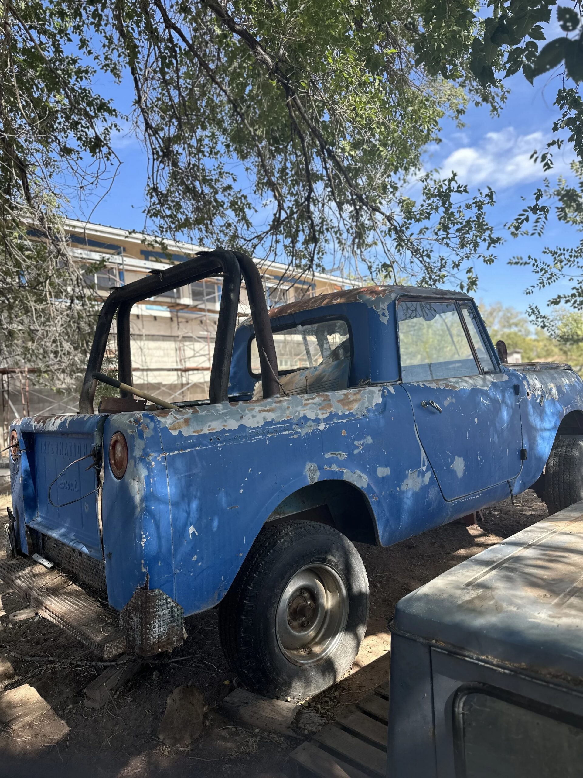 International-Harvester-scout-1964-Blue-4
