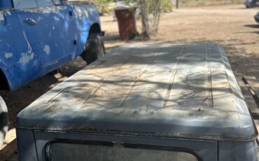 International-Harvester-scout-1964-Blue-5