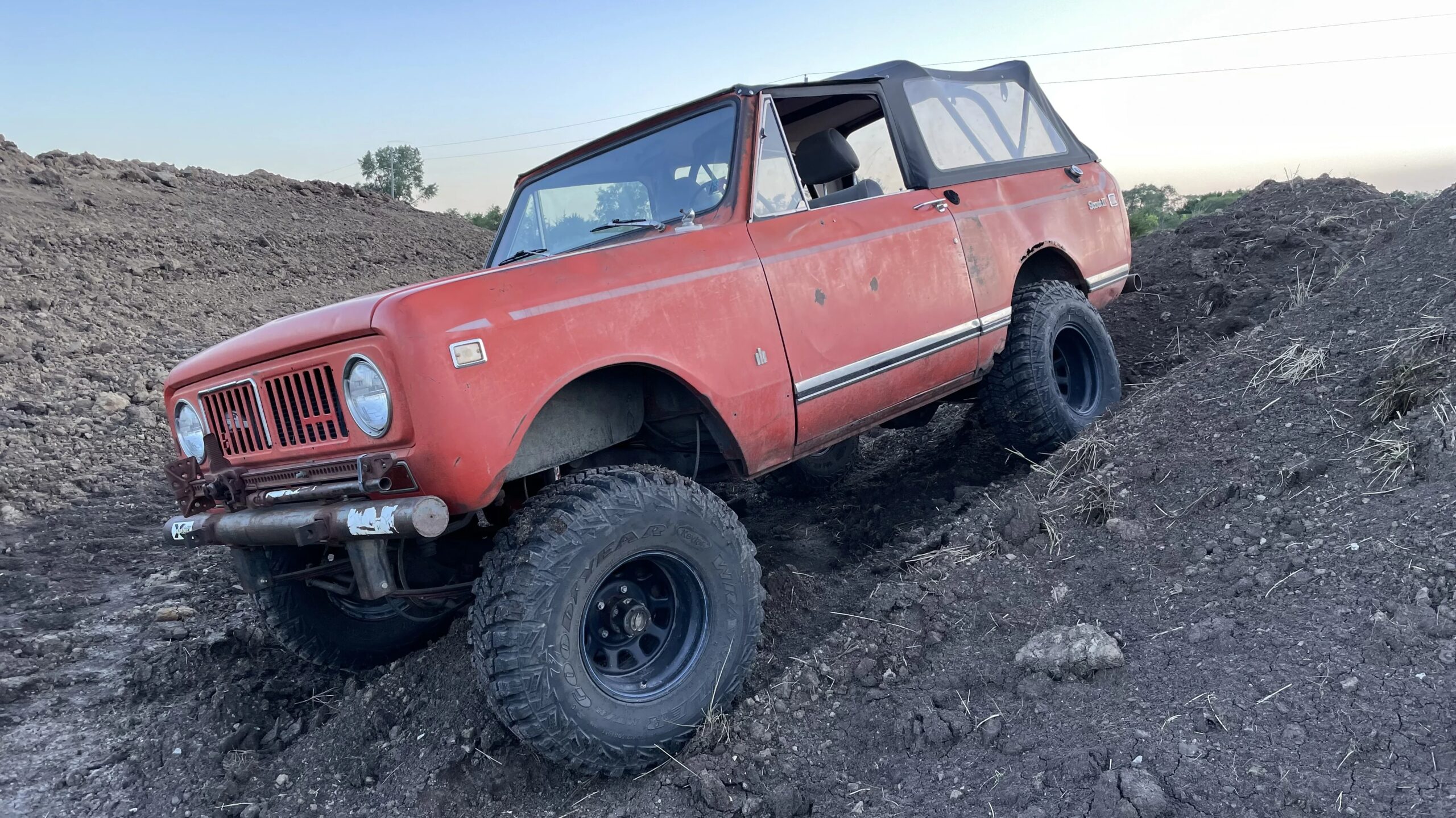 International-Harvester-scout-1973-Orange-Custom