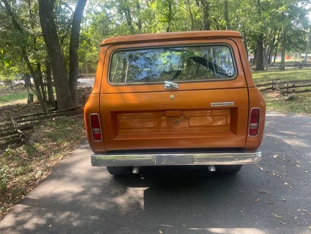 International-Harvester-scout-1974-Custom-Black-4