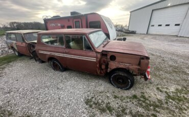 International-Harvester-scout-1979-Red-Black-12