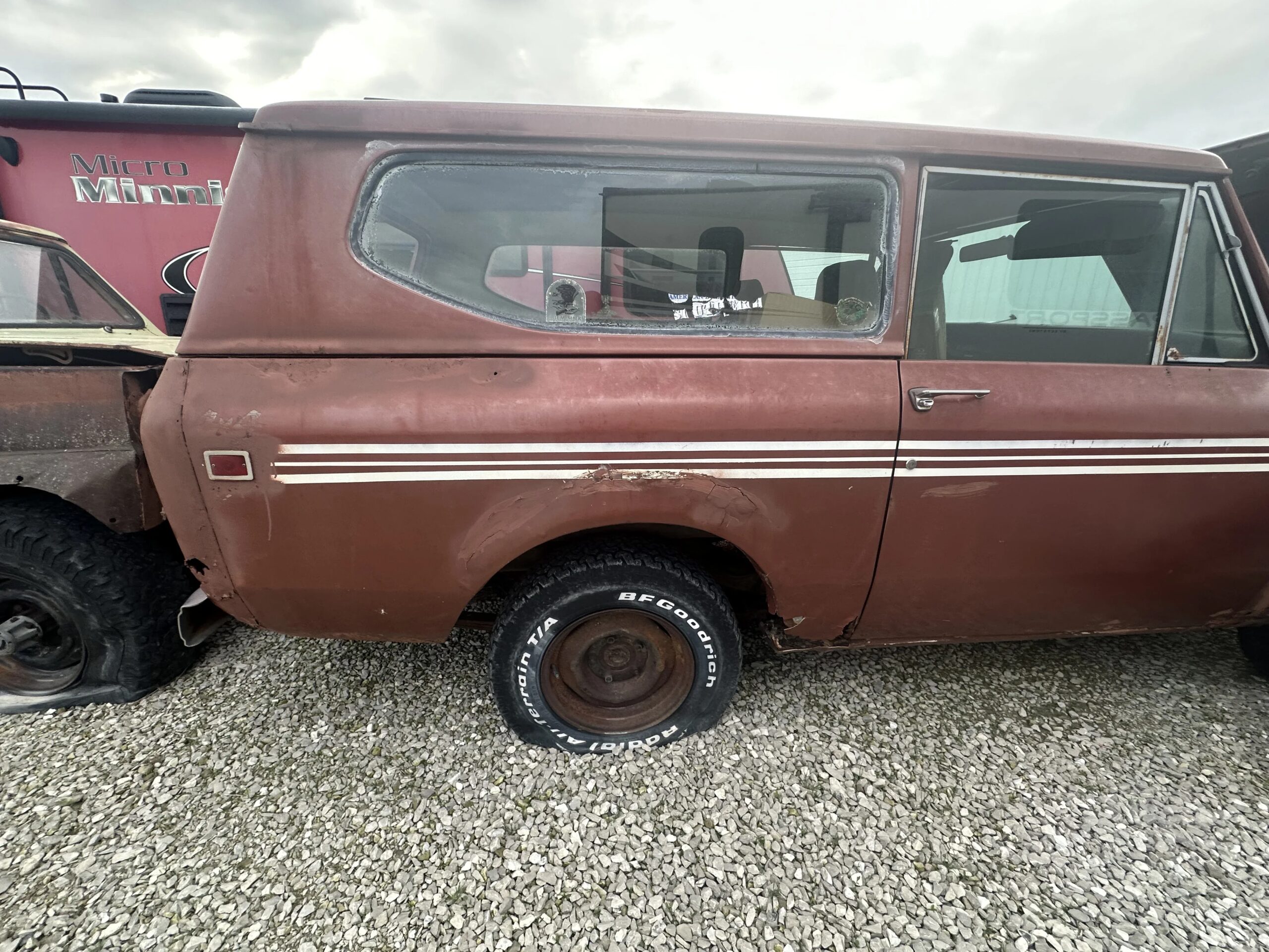 International-Harvester-scout-1979-Red-Black-31
