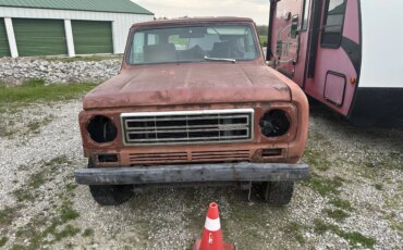 International-Harvester-scout-1979-Red-Black