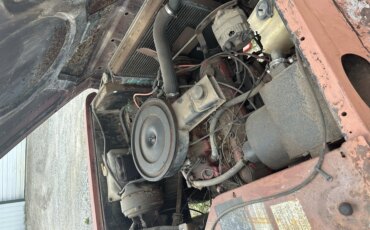 International-Harvester-scout-1979-Red-Black-45